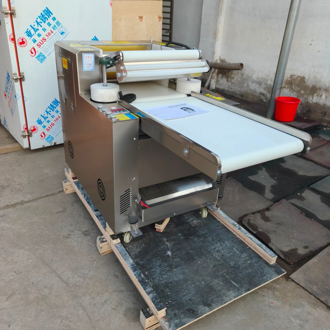 Prensadora y sobadora automática de masa con plegado y enharinado · PREN-0001